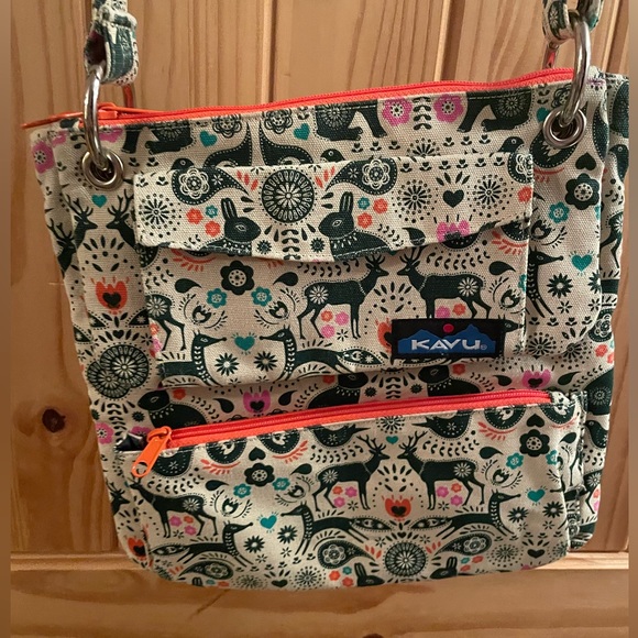 Kavu Bags Kavu Crossbody Bag Poshmark